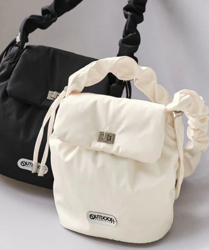 OUTDOOR PRODUCTS別注バッグのご紹介です❣️