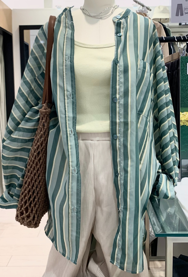 新作入荷！シアールーズシャツ